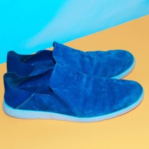 Ugg Slip-On Shoe w/ Fur Inserts (Size 13)